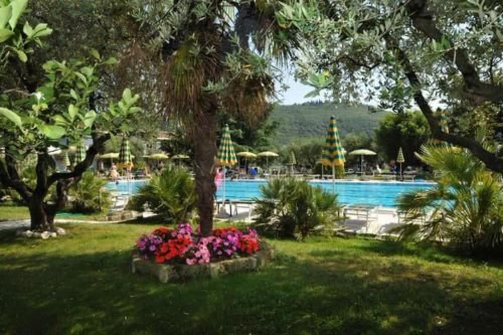 Park Hotel Oasi 69/71