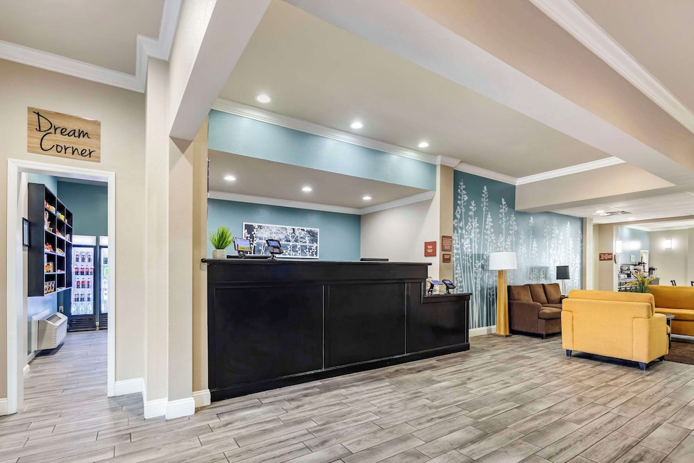 Sleep Inn & Suites Huntsville 6/45