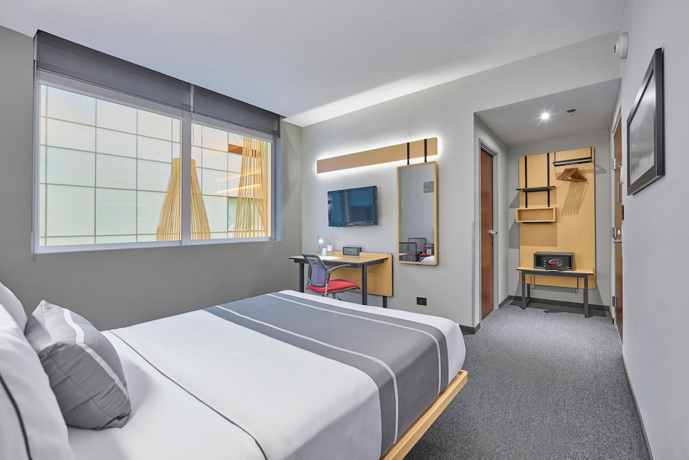 Room Queen