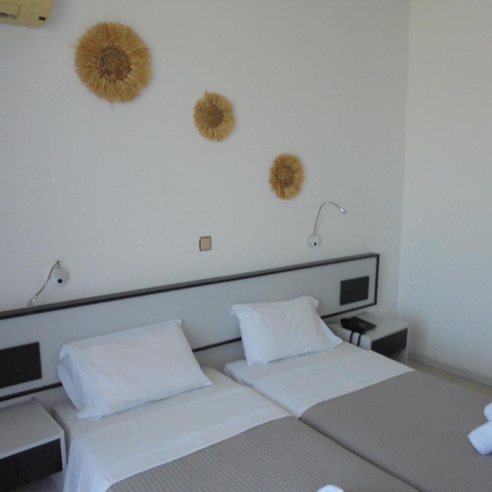 ROOM, DOUBLE OR TWIN BED, SEA VIEW