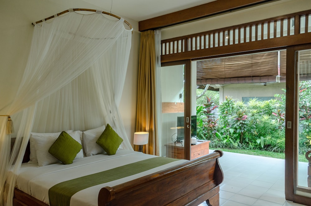 2 BEDROOMS, DUPLEX, VILLA