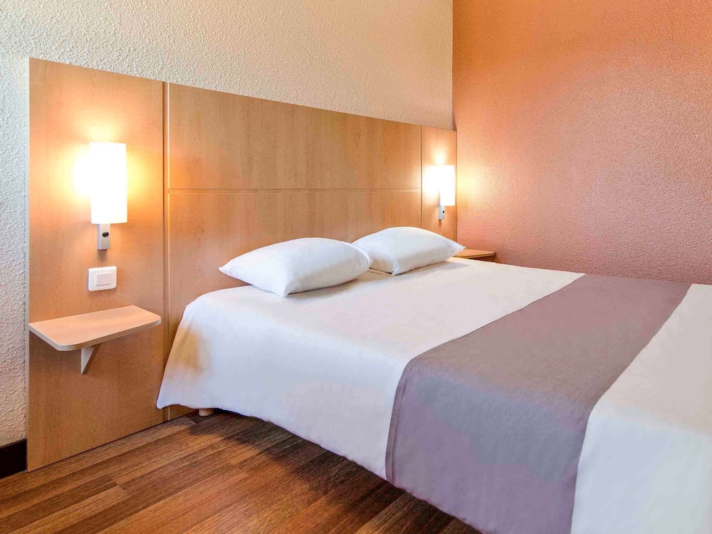 غرفة قياسية بسرير مزدوج وسرير فردي، Ibis Besanon Marchaux 3/4