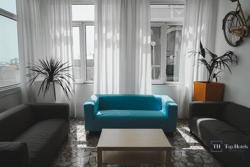 Hotel Nautic 5/19