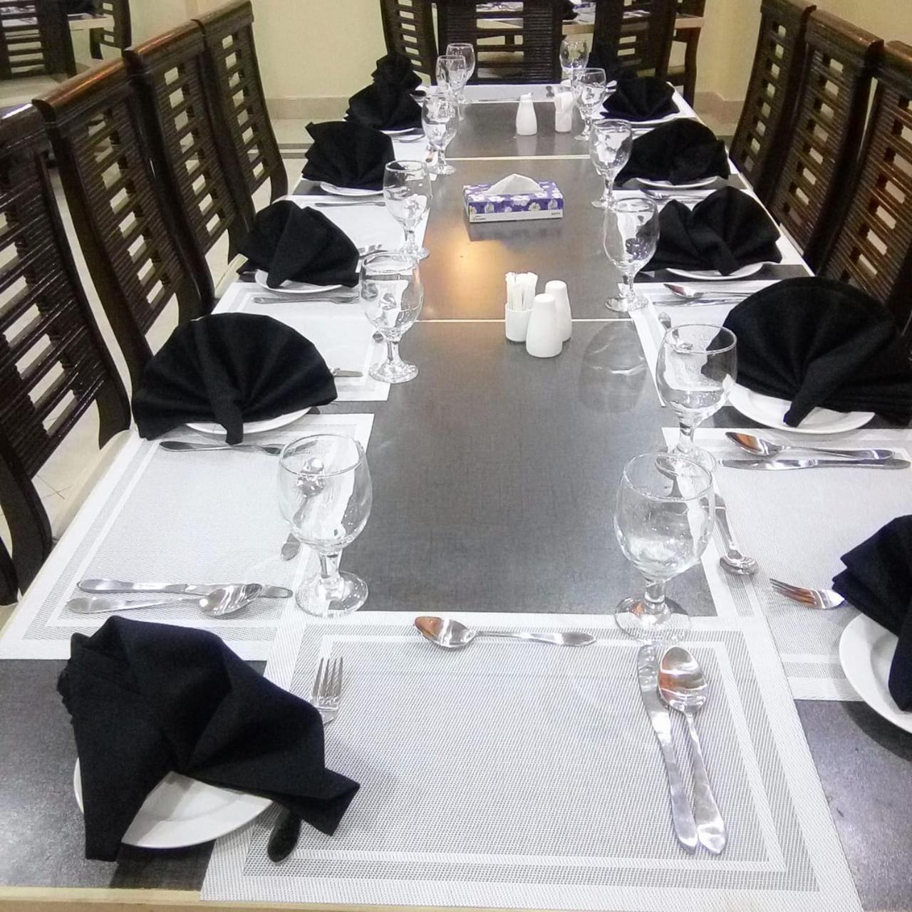 Hotel Crown Inn 40/46