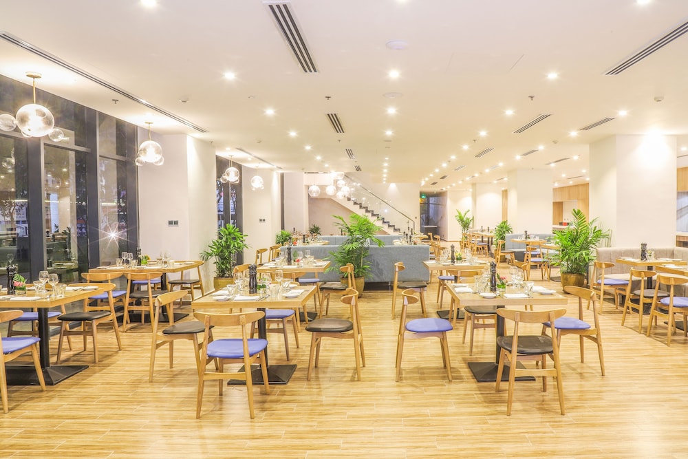 Carinae Danang Hotel 52/64