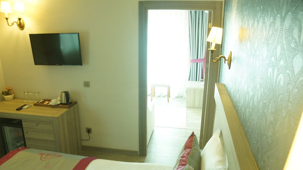 Dab Hotel 17/37