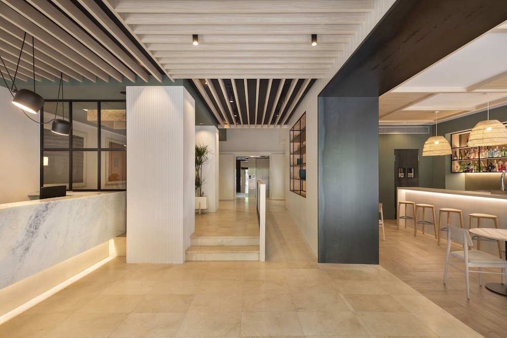 Grupotel Gravina 43/64