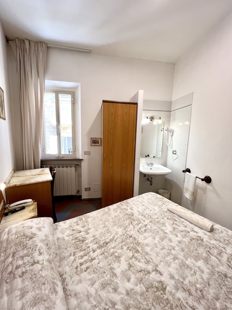 Piccolo Hotel Etruria 13/69