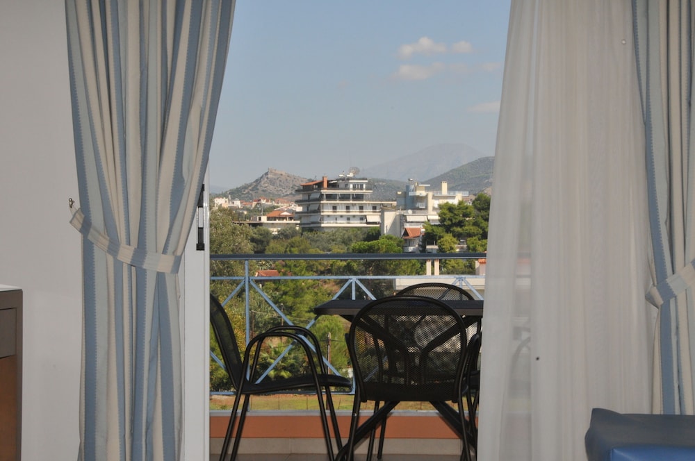 Philoxenia Hotel 70/75