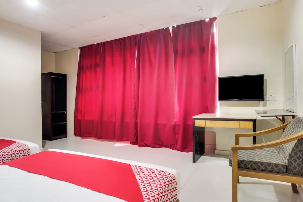 Super OYO 89427 Kavanas Hotel Taiping 24/36