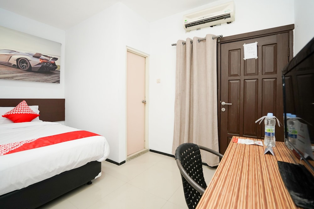 Hotel O Siwalankerto Near City Of Tomorrow Mall Formerly Padang Pasir C-12 Residence 18/28