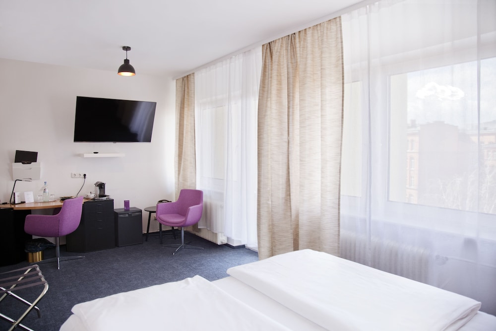 Hotel Les Nations 61/77