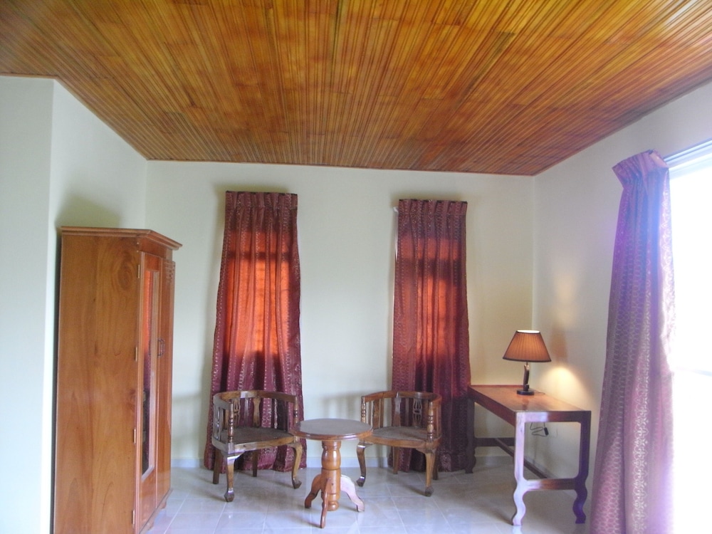 Rainforest Lodge 19/50