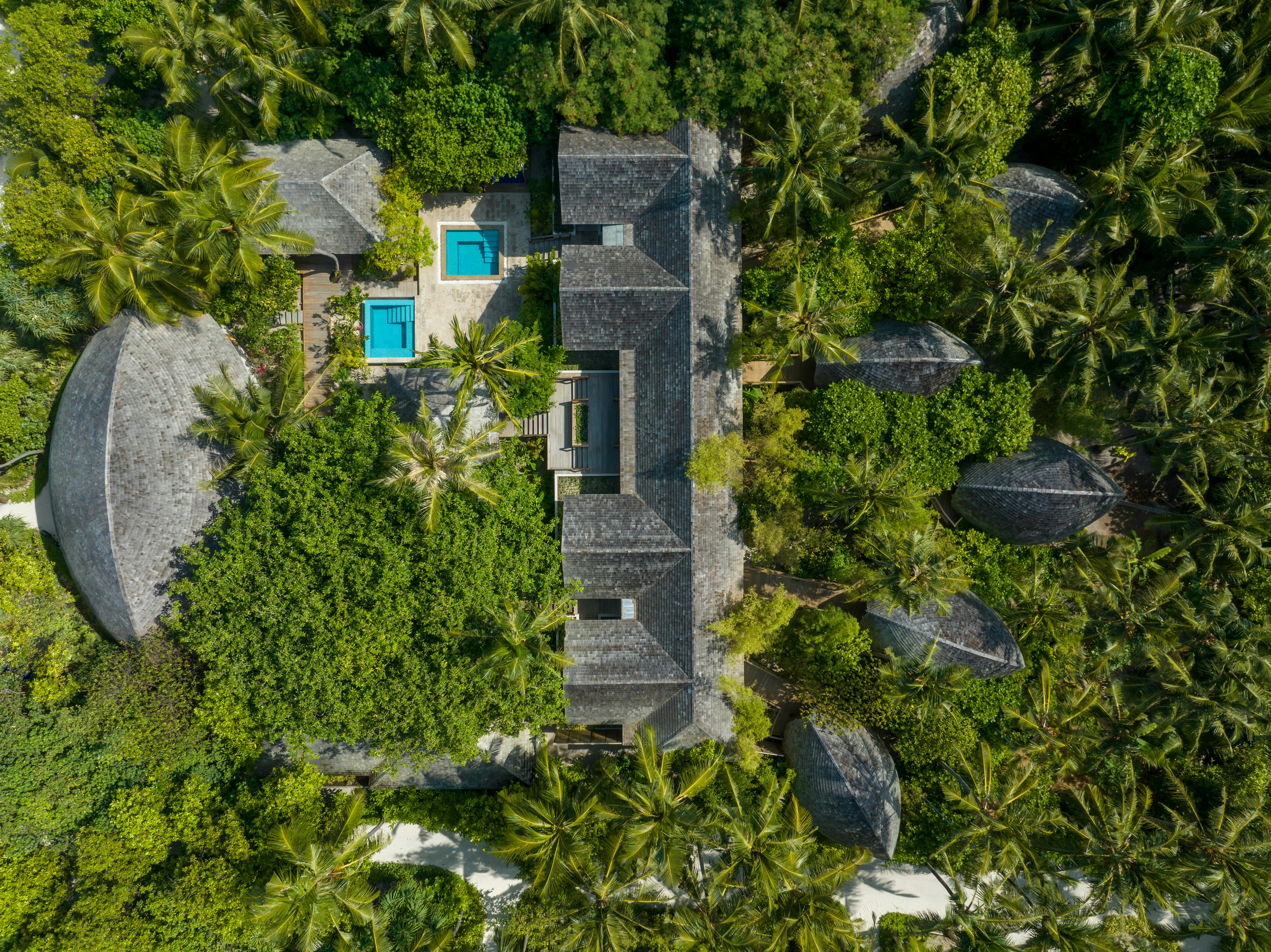 Emerald Faarufushi Resort and Spa 85/94
