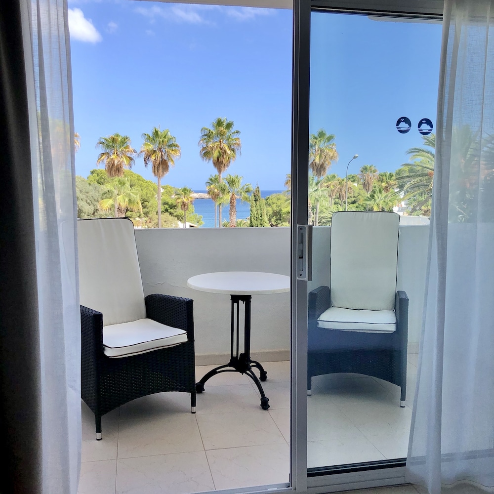 Hotel Rocamarina 46/66