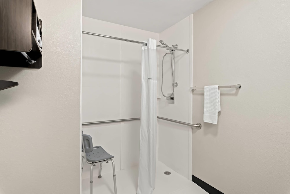Quality Inn & Suites Dumas, AR 33/33