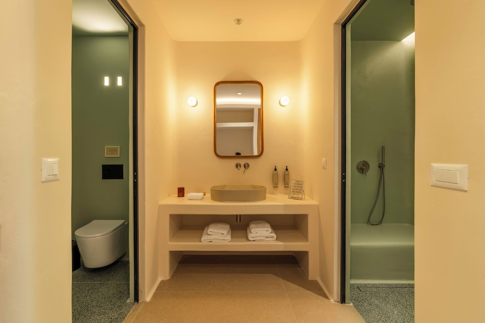 Koukoumi Vegan Boutique Hotel 47/49