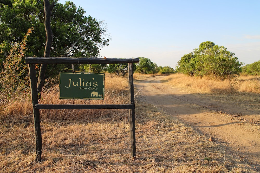 Julia's River Camp 47/50
