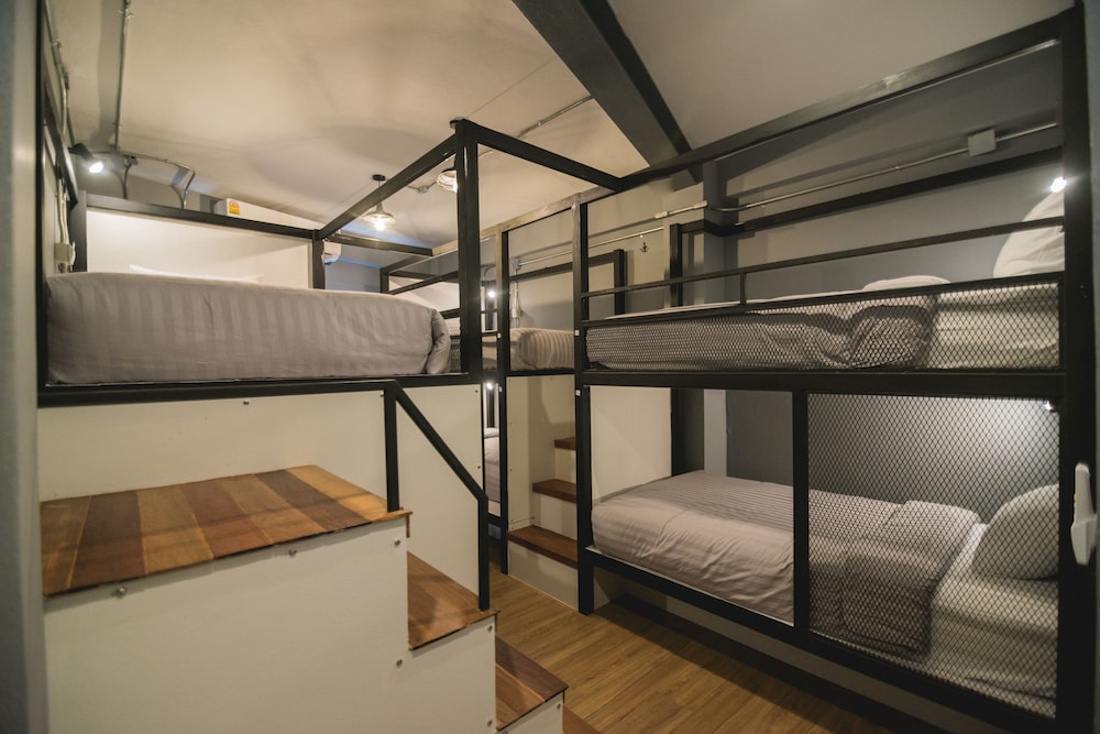 Chernchan Hostel 29/37