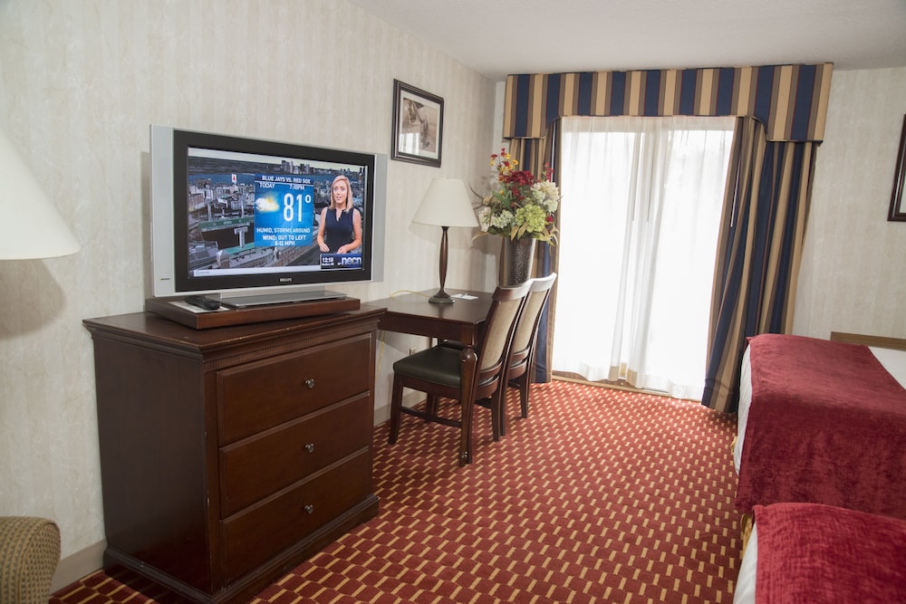 Hampton Falls Inn 34/44