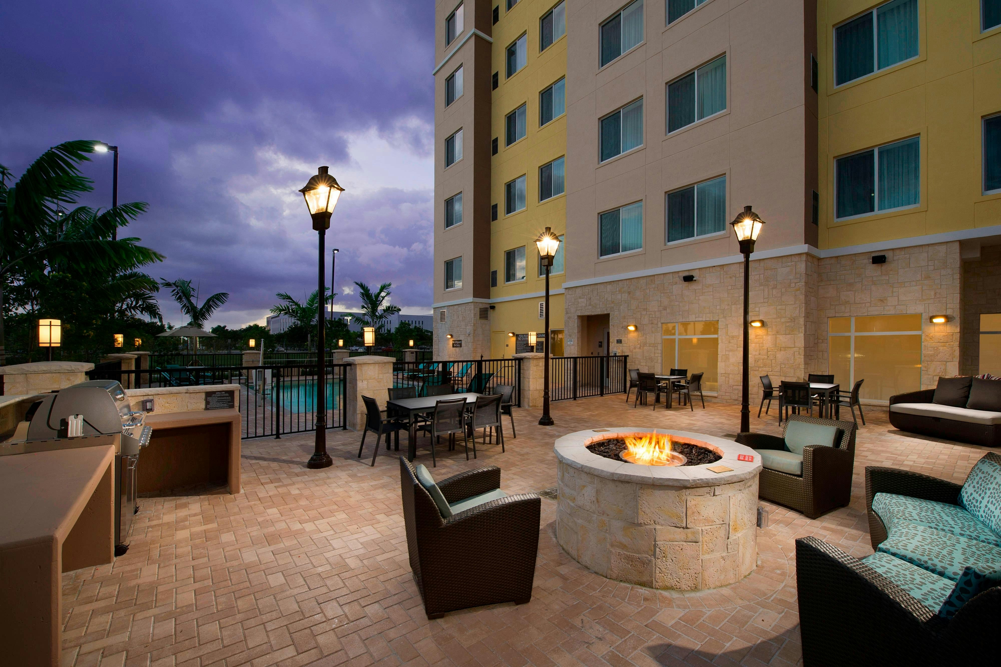 RESIDENCE INN MIAMI AIRPORT WEST / DORAL 16/18