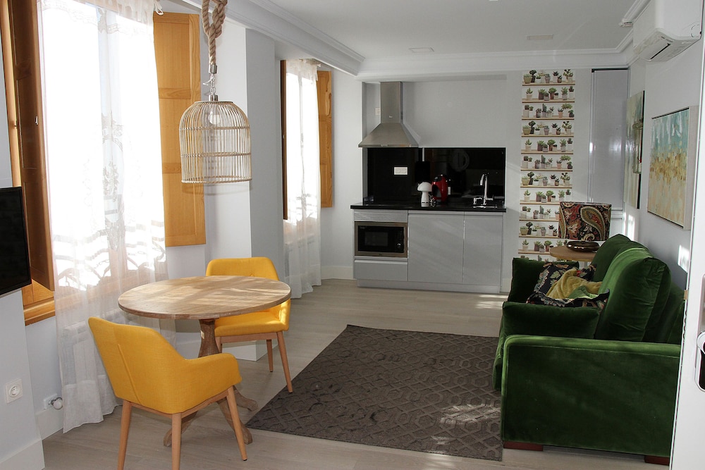 Principia Suites 22/43