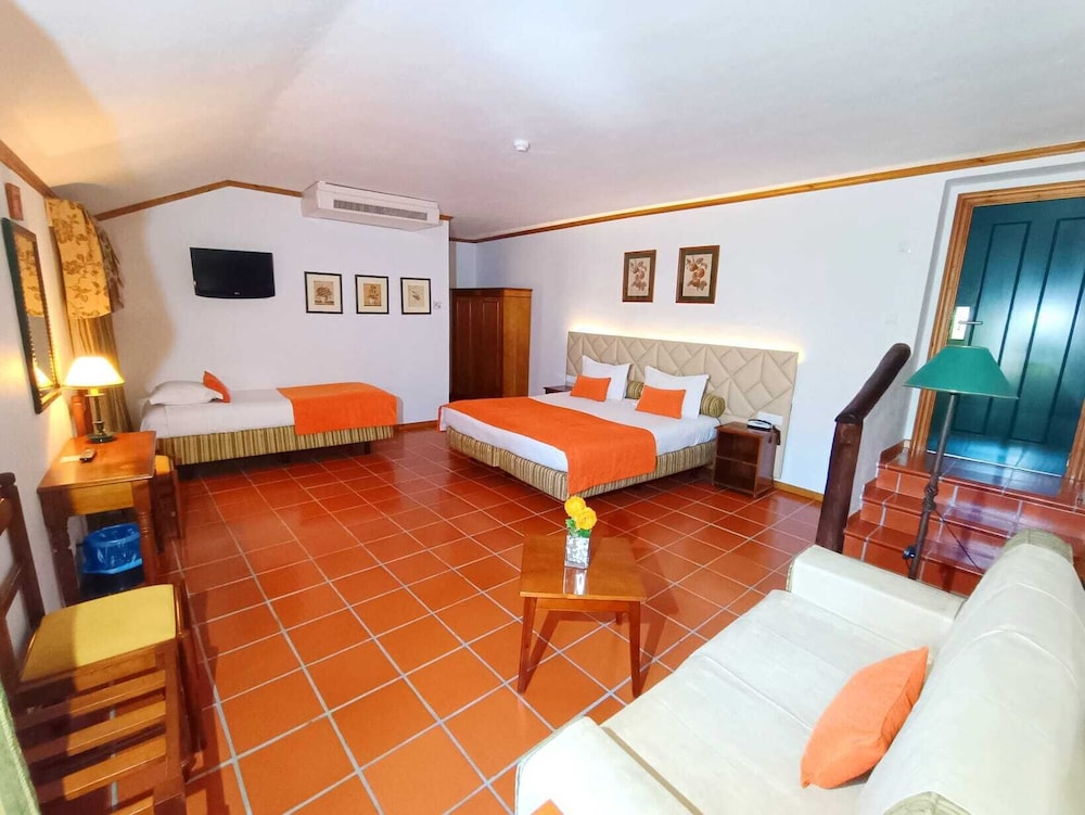 Hotel Dom Manuel 16/50