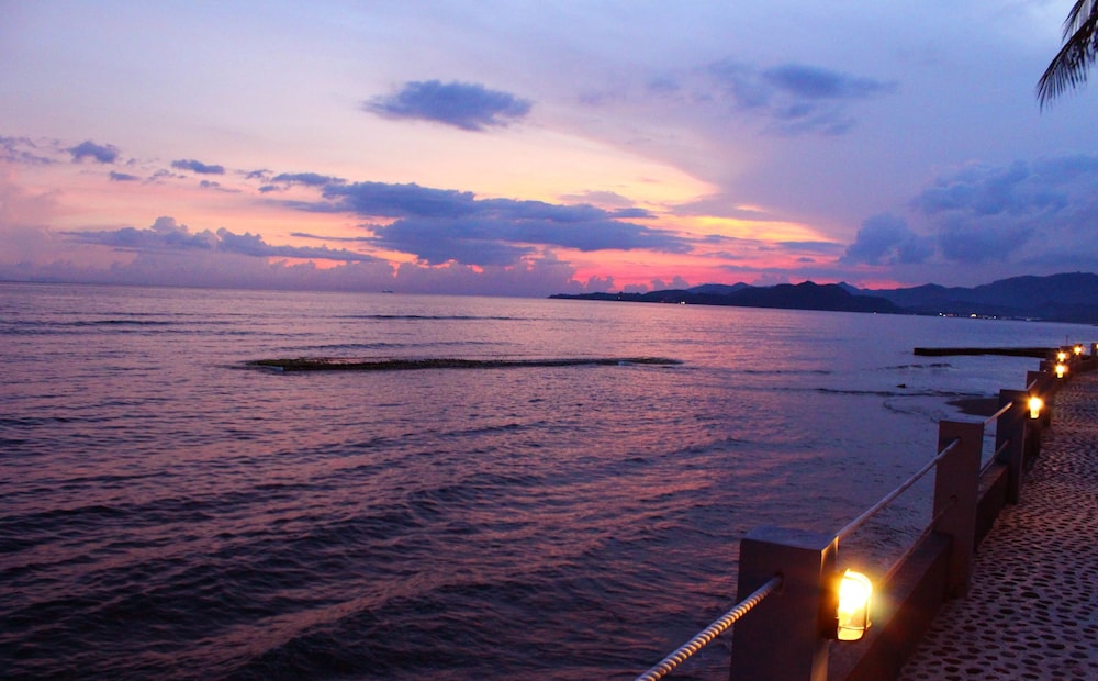 Bali Palm Resort 67/74