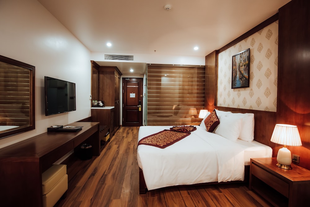 Menrva Hotel Hai Phong 8/20