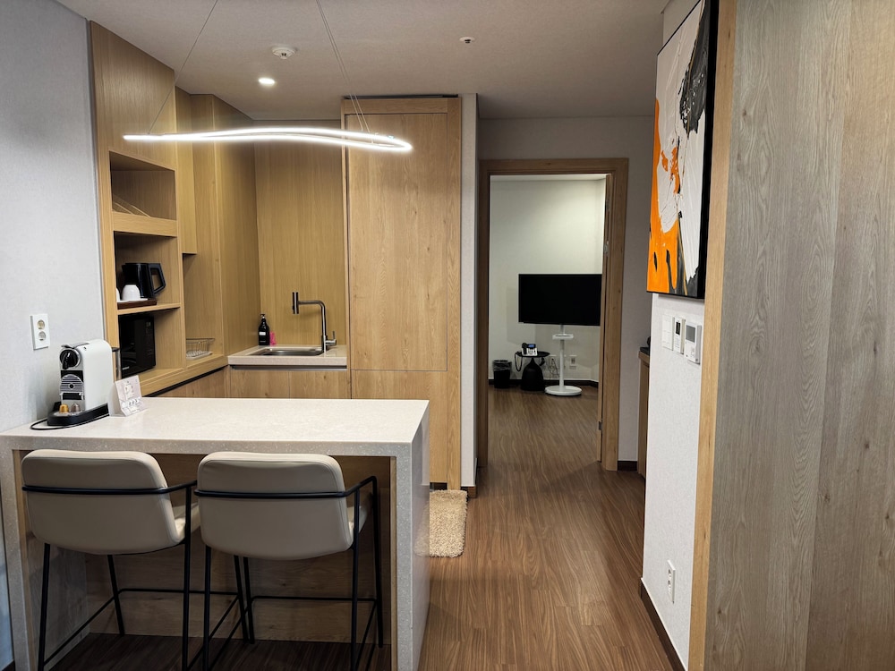 Felix by STX Hotel and Suite 32/46