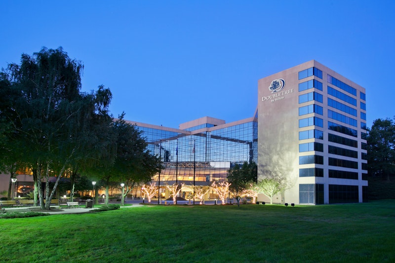 DoubleTree by Hilton Stamford 1/48