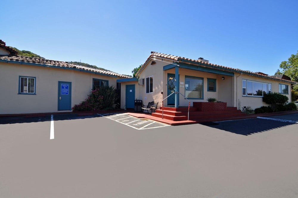 Marinwood Inn & Suites 10/43