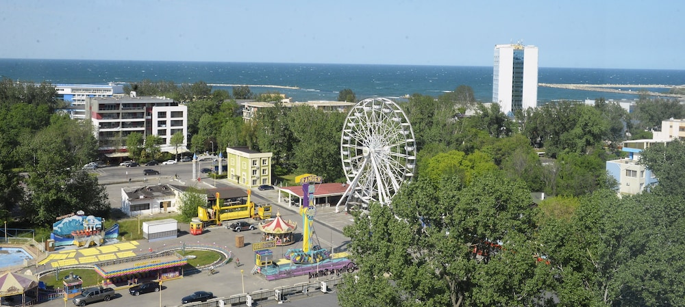 Ramada by Wyndham Constanta 46/51