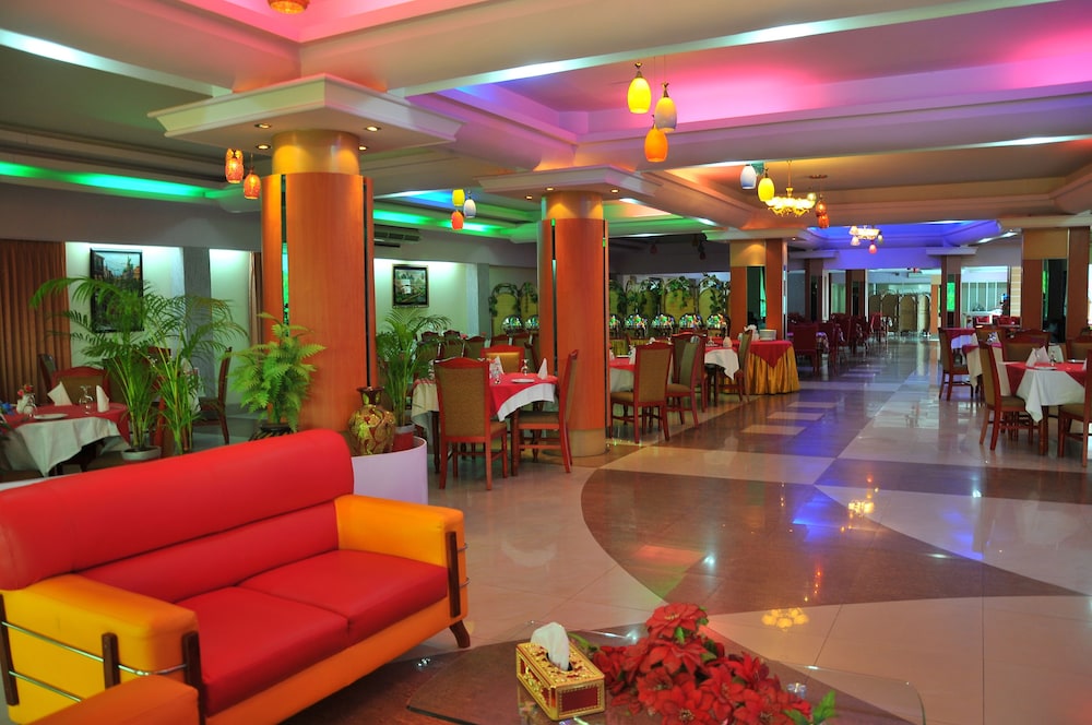 HOTEL METRO INTERNATIONAL 37/48