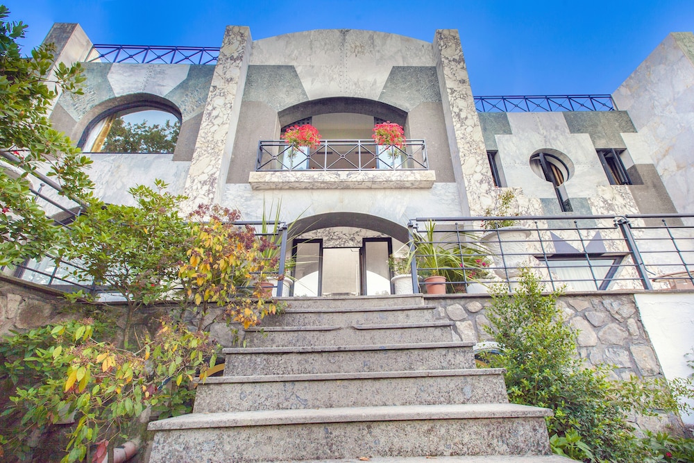 B and B Villa La Ventana 8/50