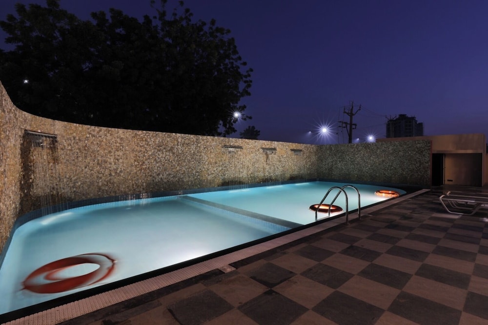 Hotel Empyrean 26/49