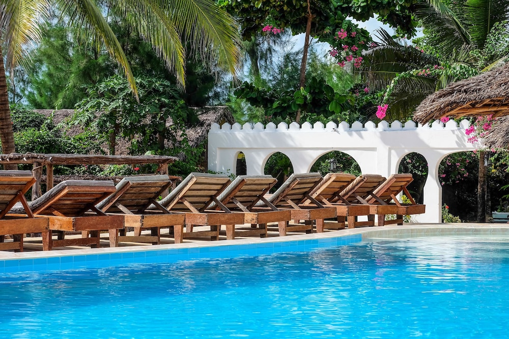 Seasons Lodge Zanzibar 71/74