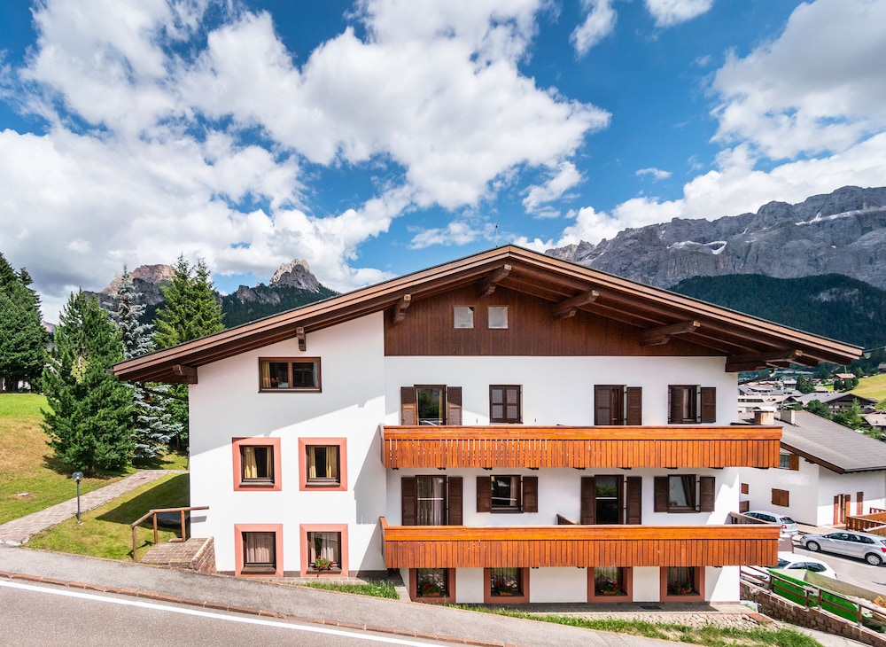 Residence Lores 4/50