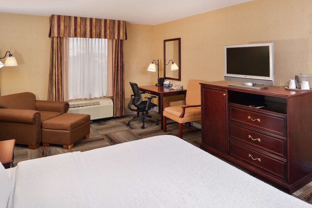 Hampton Inn & Suites Boise-Meridian 14/50