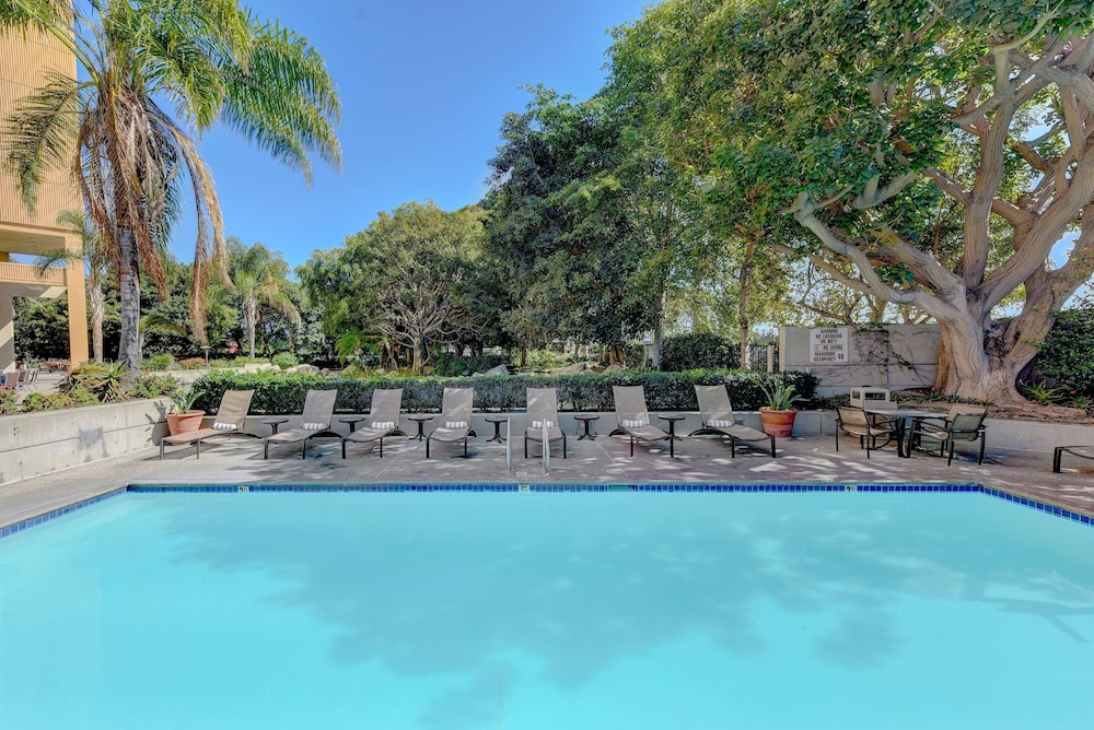 Hotel Fera Anaheim a DoubleTree by Hilton in ORANGE - CA