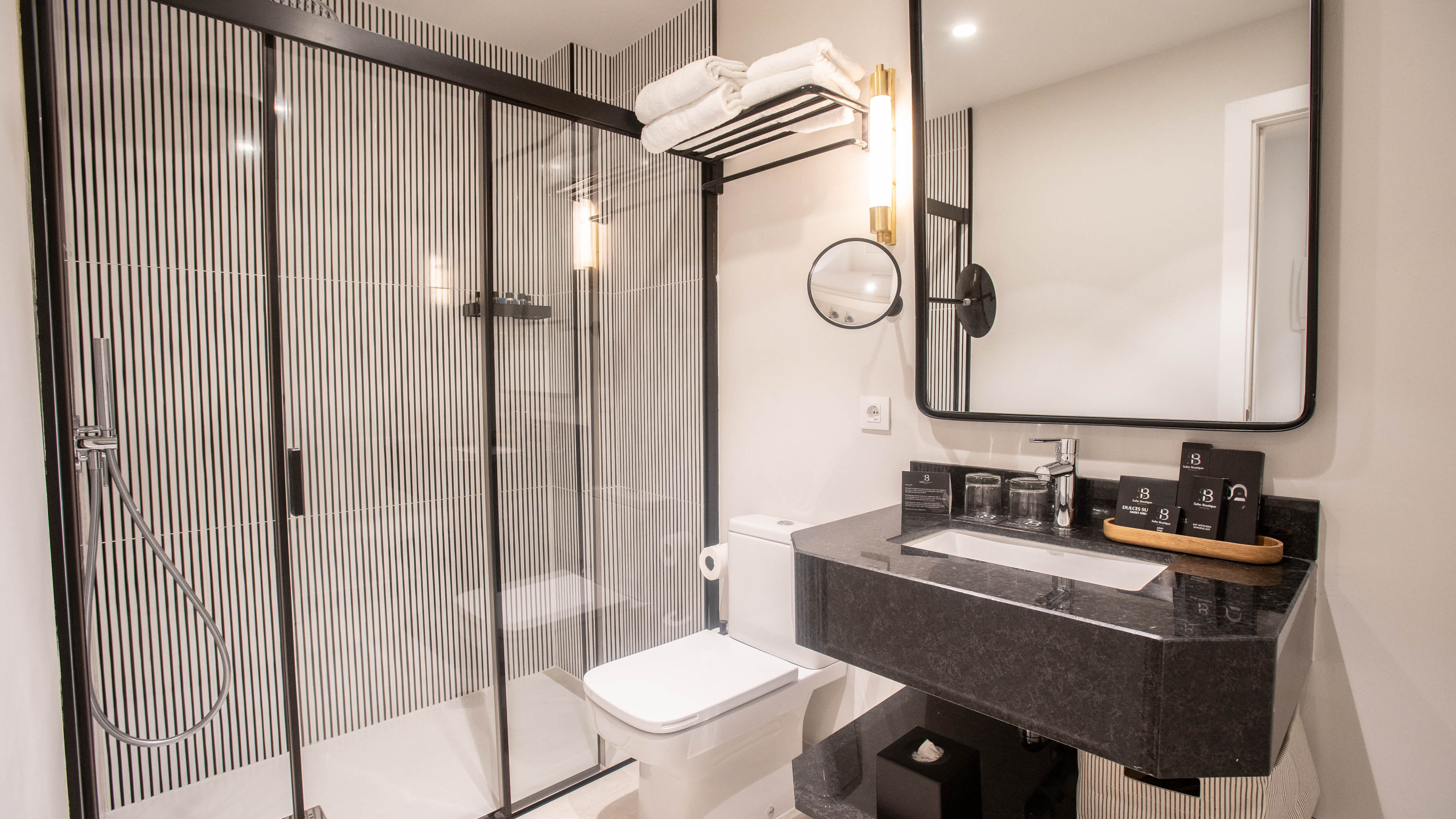 غرفة قياسية بسرير مزدوج أو سريرين منفصلين، Soho Boutique Opera And Spa Hotel 5/6