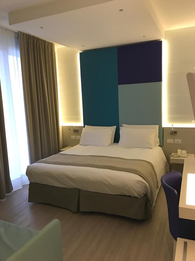 Hotel Colombo 11/50