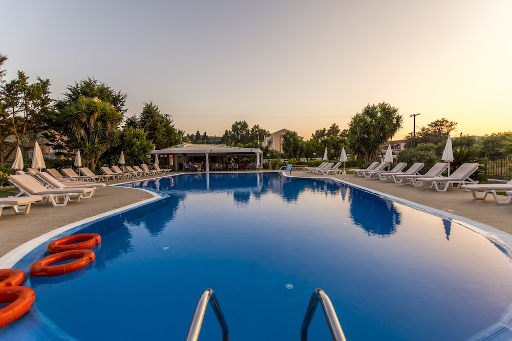 Erofili Hotel 8/36
