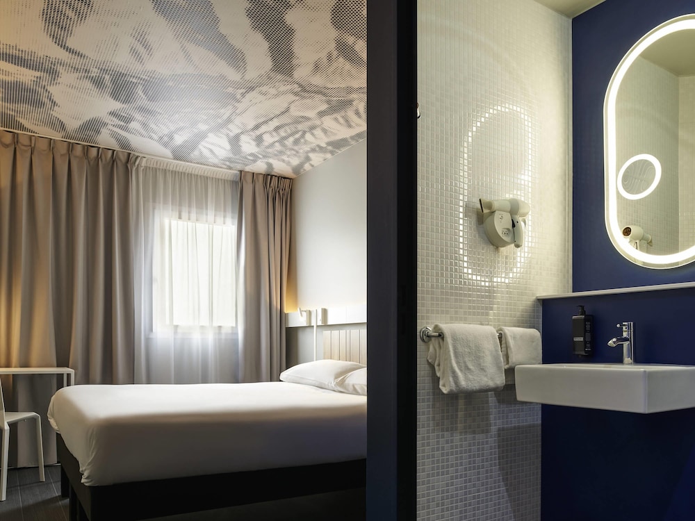 Ibis Clamart Paris Velizy 58/60