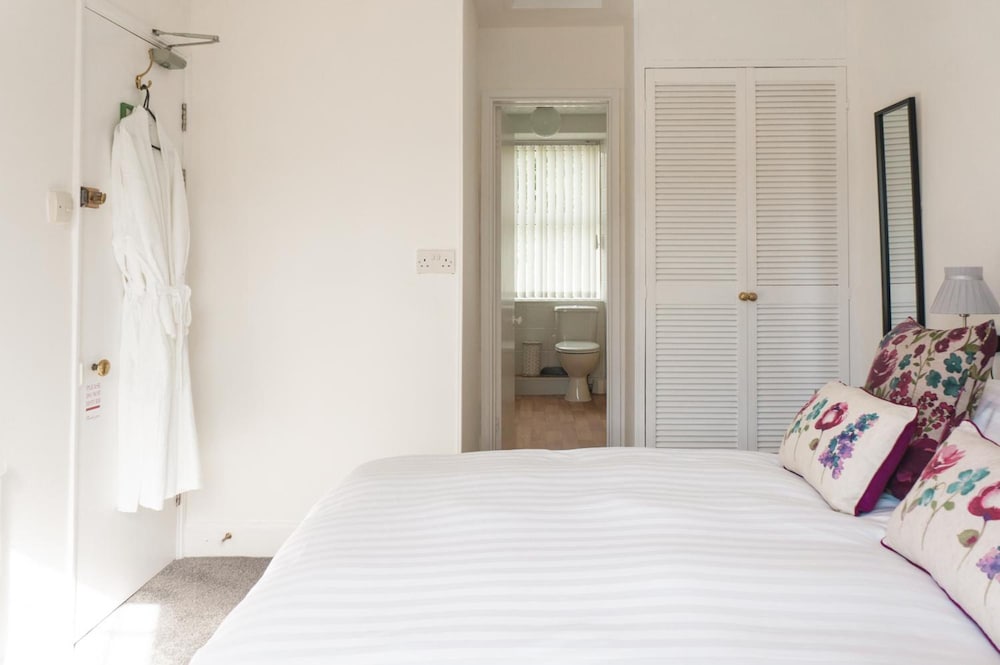 Strathallan Guest House 14/50