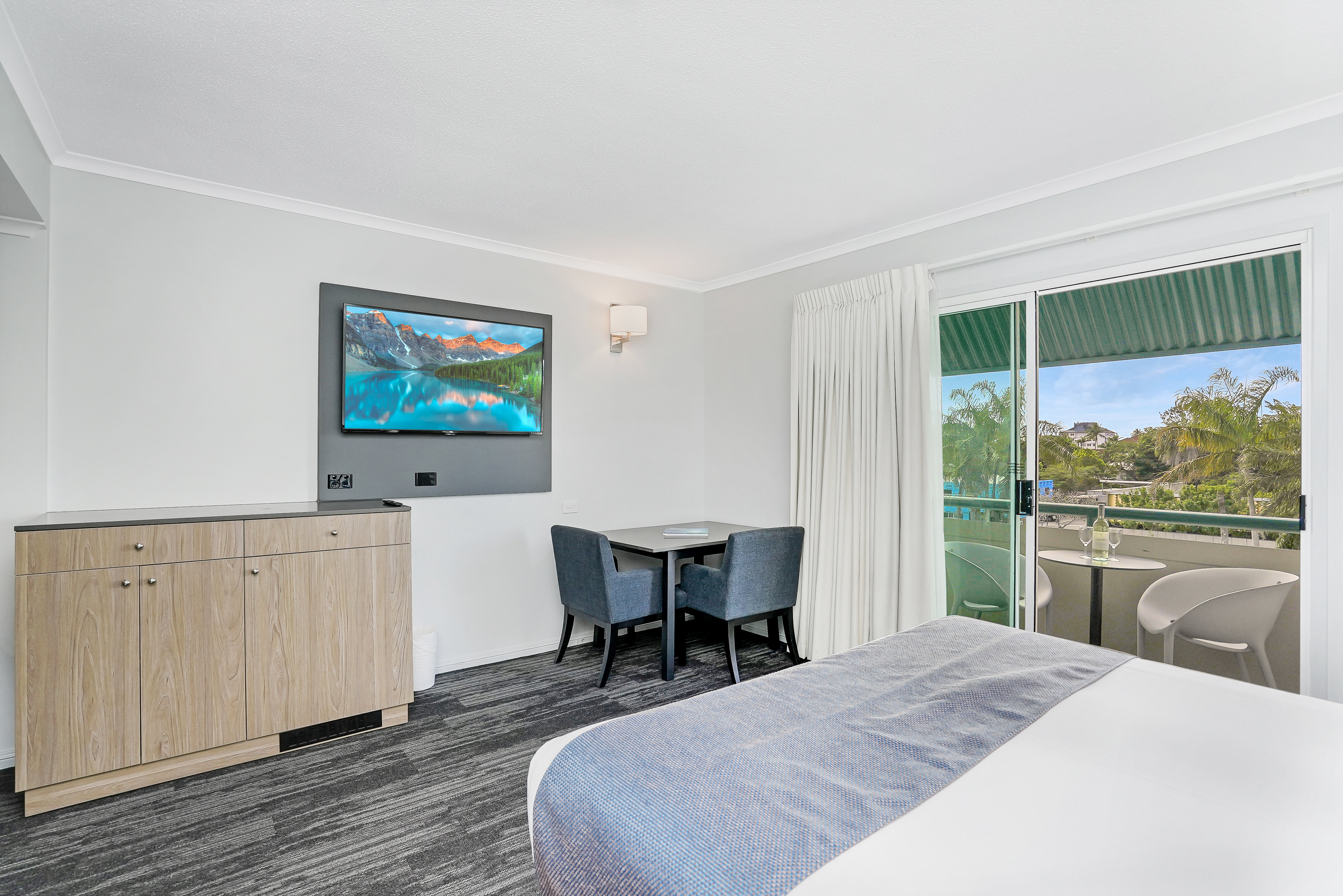 CAIRNS SHERIDAN HOTEL 11/45
