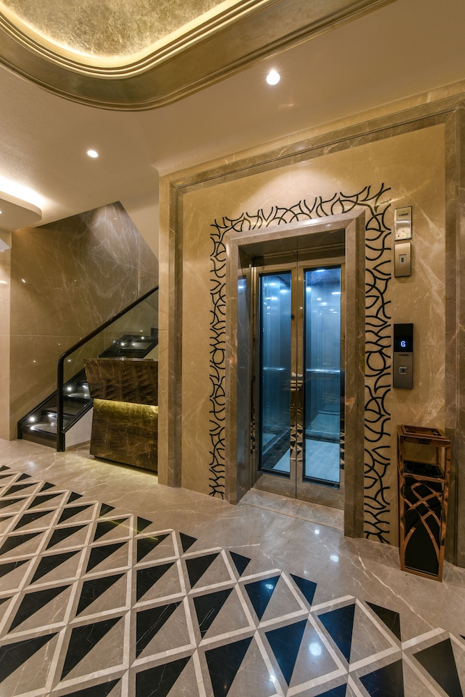 Hotel Orient Regency 23/34