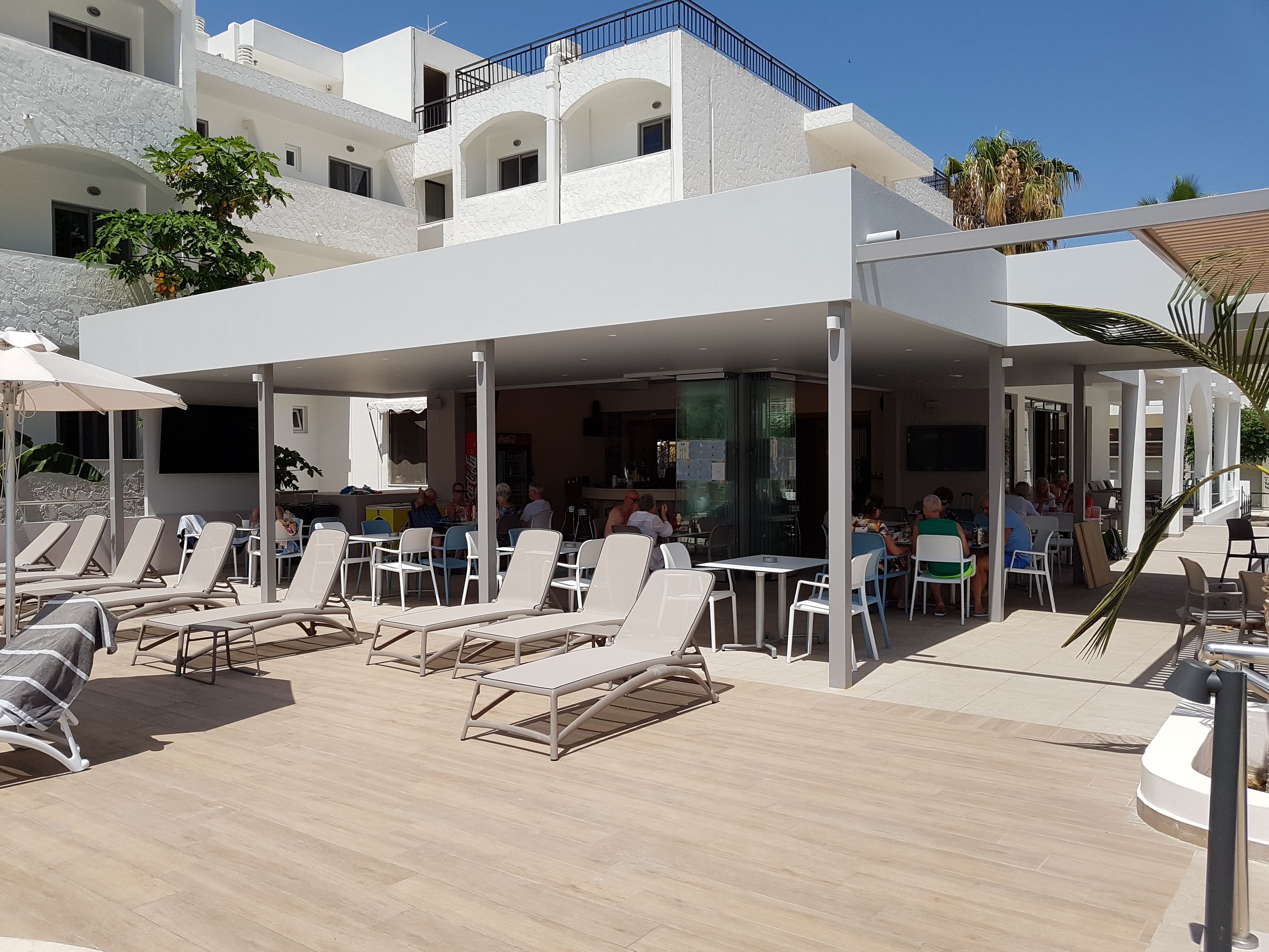 Imperial Hotel And Apartments 30/33