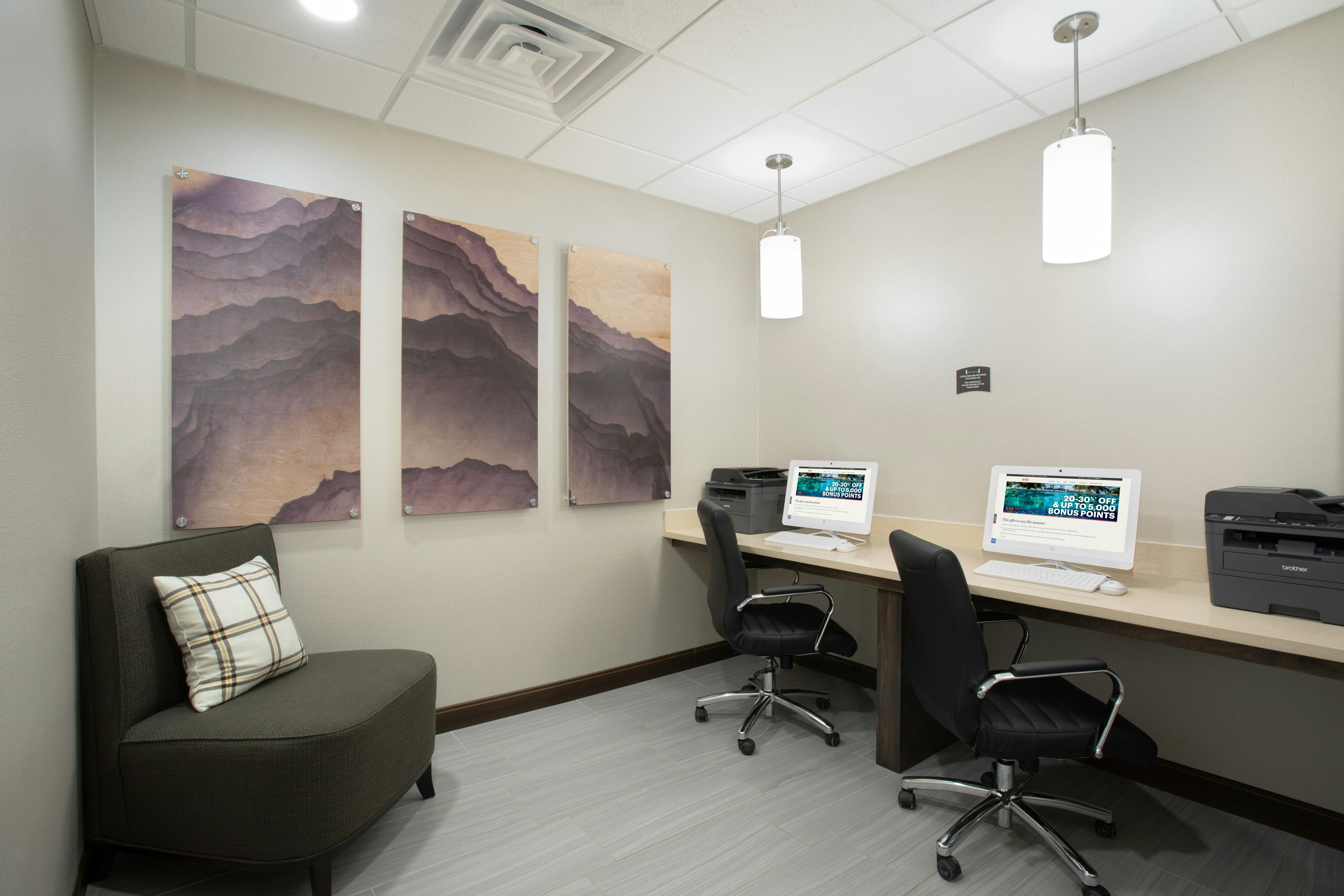 STAYBRIDGE SUITES RAPID CITY RUSHMORE 48/58