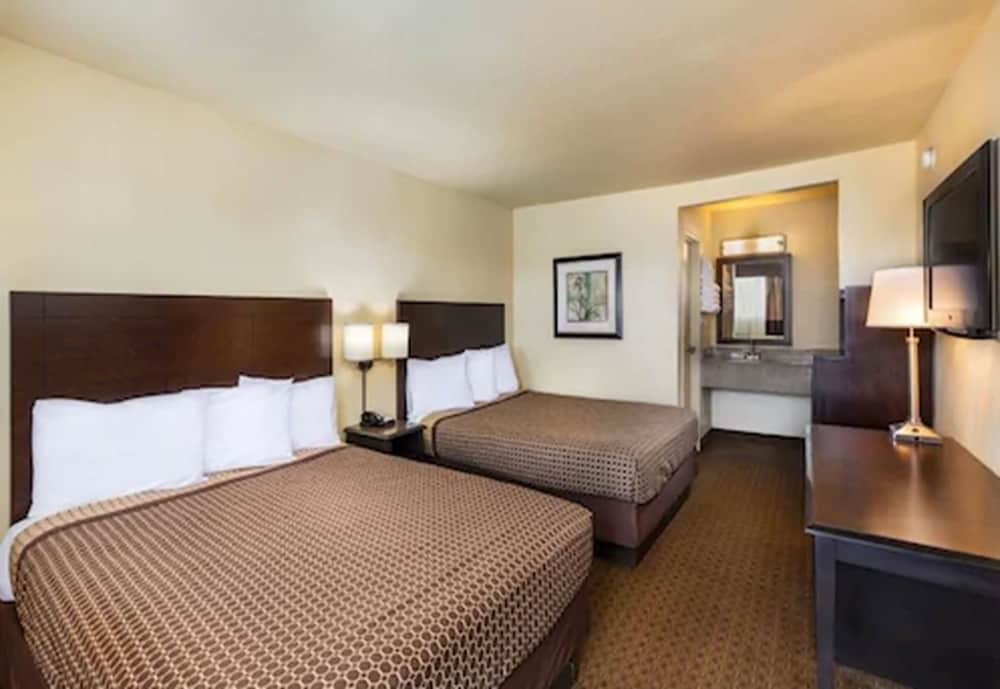 Lemon Heights Inn 19/58